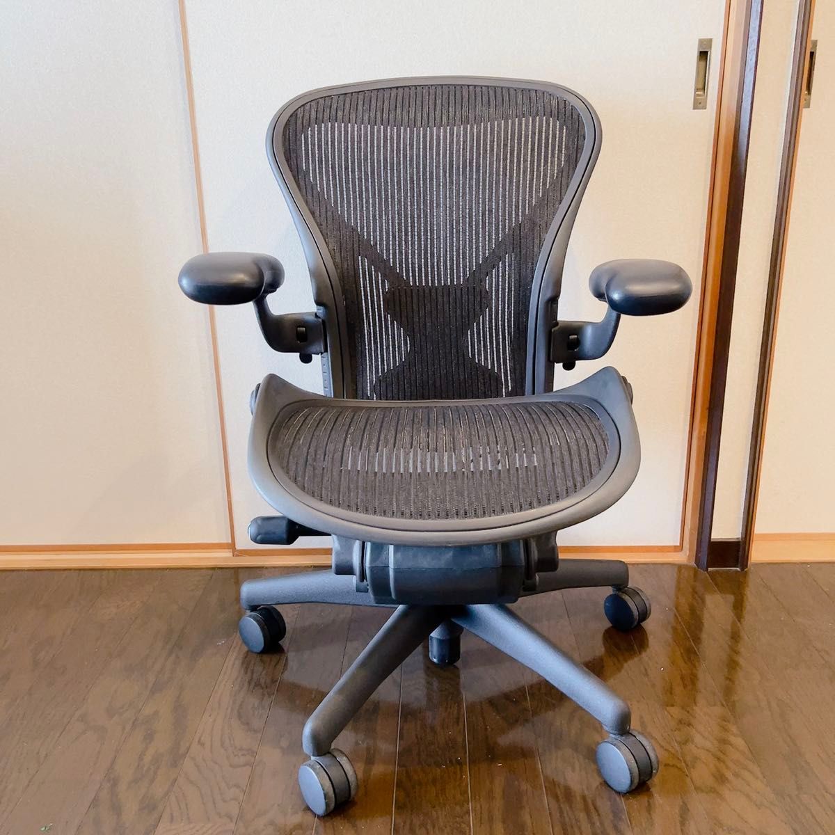 Herman Miller ハーマンミラー　アーロンチェア　クラシック　サイズA