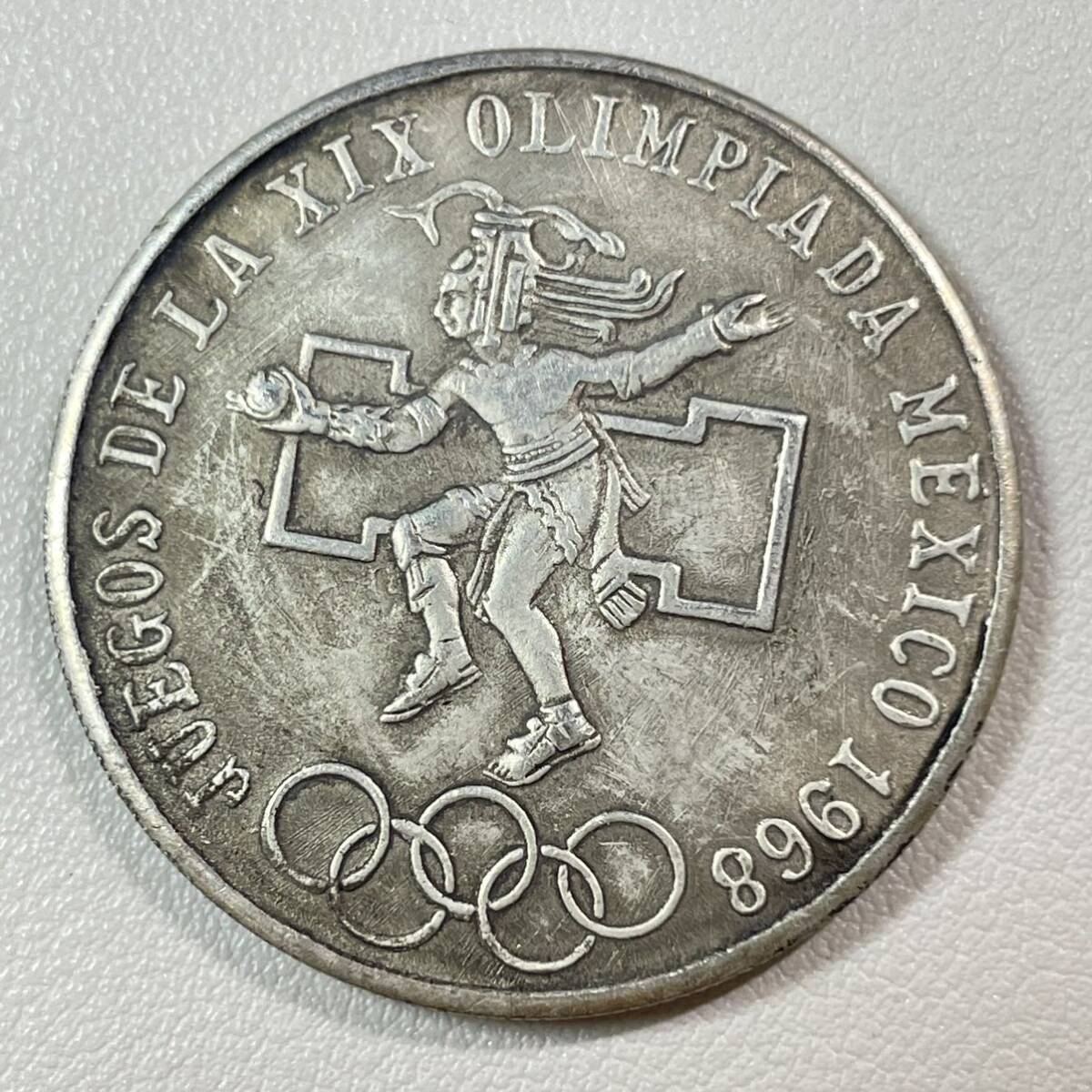 メキシコ 硬貨 古銭 オリンピック 1968年 アステカ 球技選手 国章 記念硬貨 コイン 「レプリカ」 重23.35gの画像1