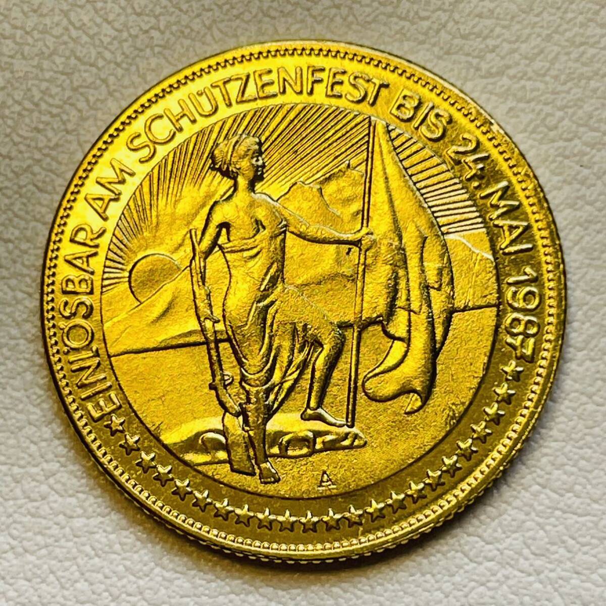スイス 硬貨 古銭 1987年 グラールス射撃祭 グラールスの腕を掴むワシ ライフル 旗 50フラン 記念メダル コイン 重5.63gの画像2
