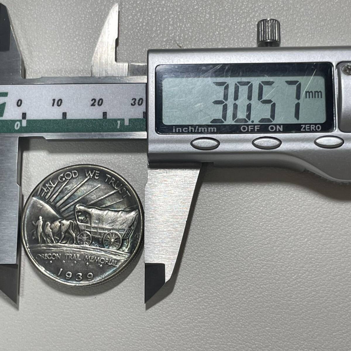アメリカ 硬貨 古銭 ネイティブ アメリカン 1939年 オレゴン州遷移記念 荷馬車 米国の地図 大陸横断 コイン 重14.30gの画像6