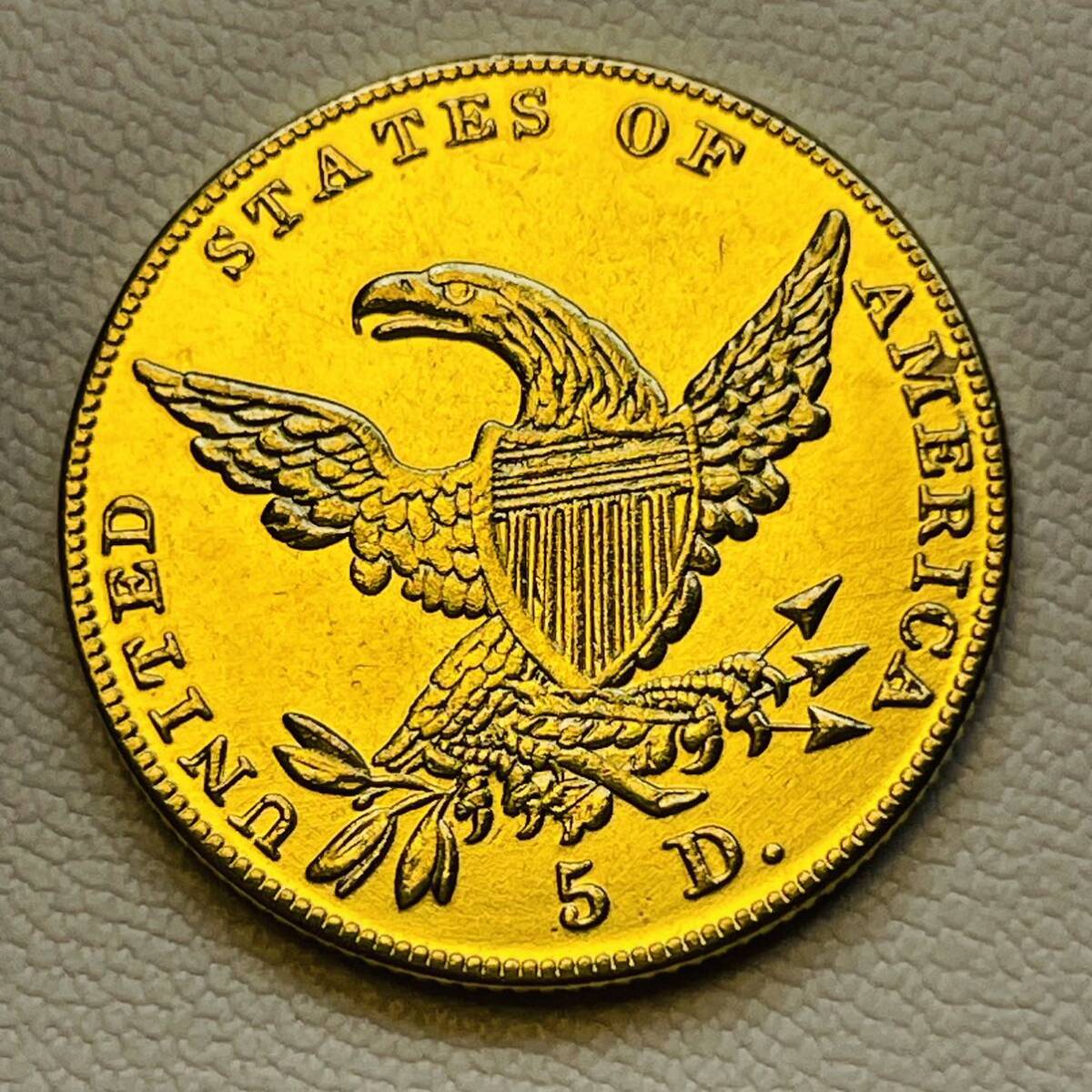 アメリカ 硬貨 古銭 自由の女神 1834年 ハクトウワシ 13の星 13の州 イーグル 矢 オリーブの枝 コイン 重4.59gの画像2