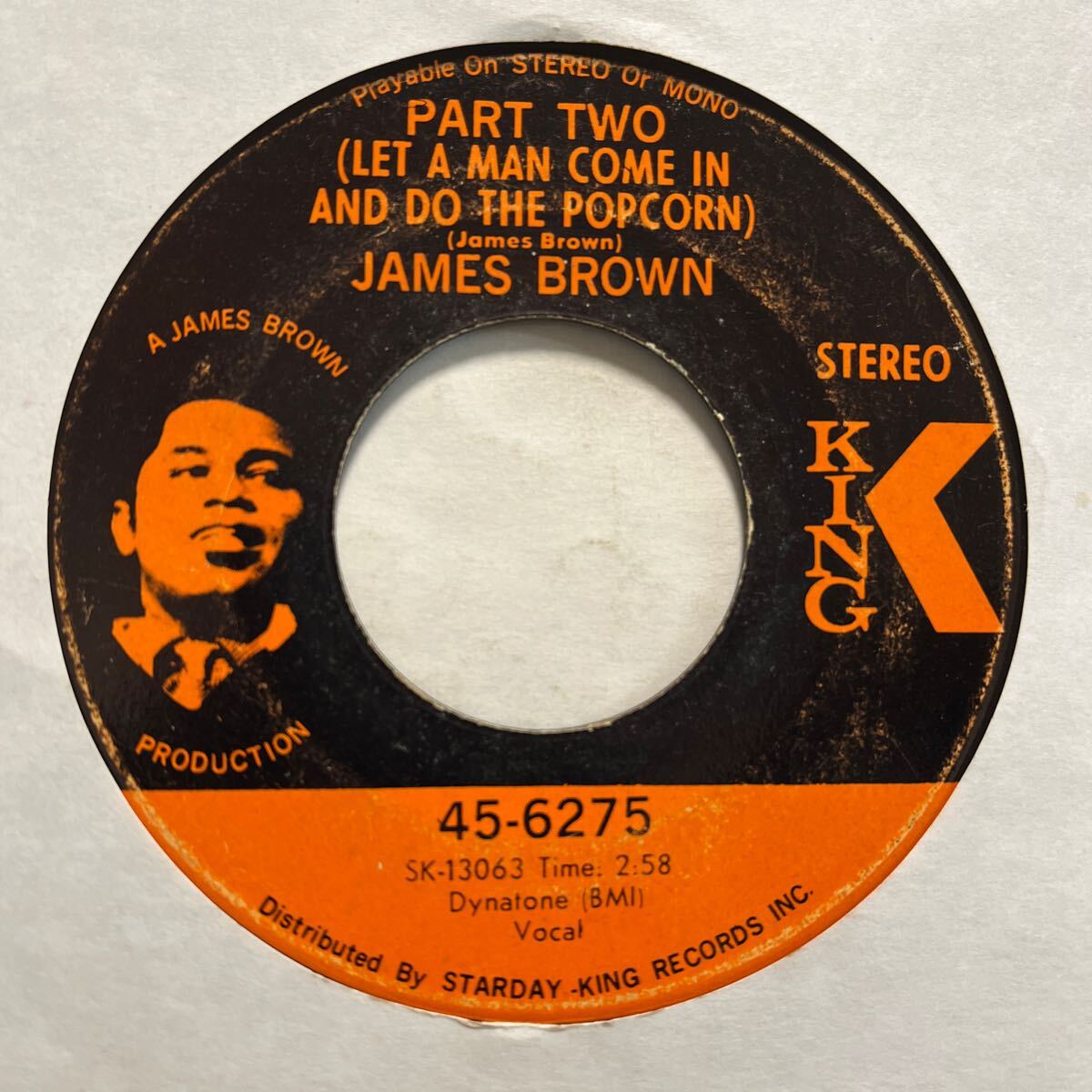 US盤 7インチ JAMES BROWN # PART TWO (LET A MAN COME IN AND DO THE POPCORN) / GITTIN' A LITTLE HIPPER (PART 2)の画像1