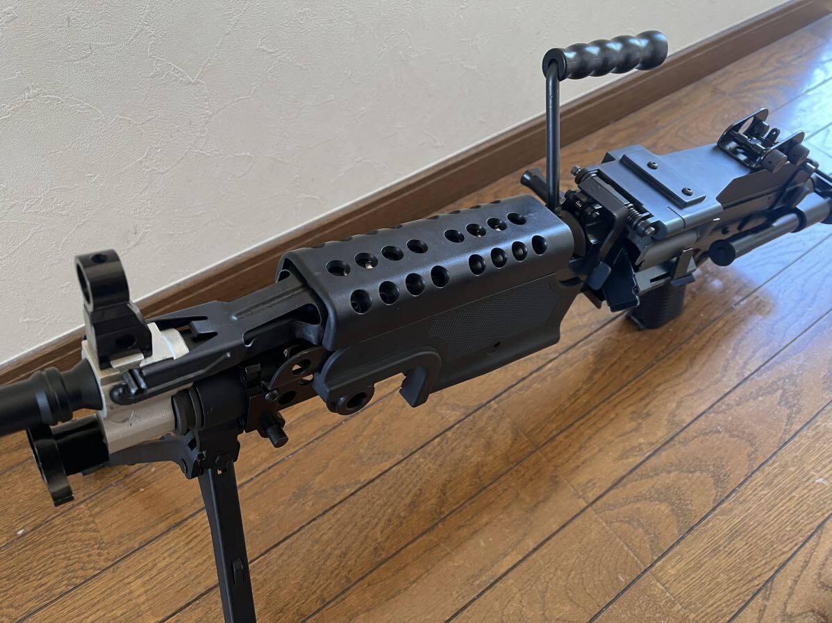 TOP M249 FN HERSTAL ミニミ MINIMI 軽機関銃 電動ガン 廃盤品 ジャンク 部品取りの画像2