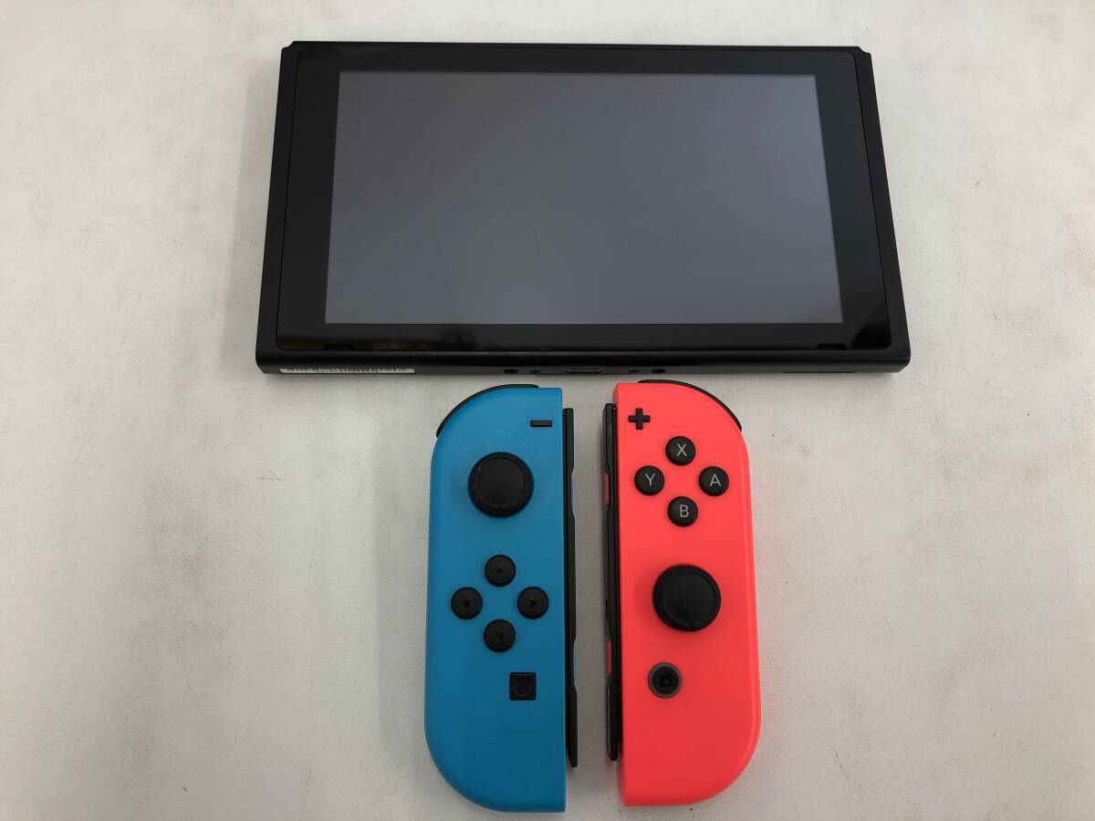 GH240412-02K/ ニンテンドースイッチ 本体 Nintendo Switch Joy-Con(L) ネオンブルー/(R) レッド 旧型モデル 初期化済_画像2