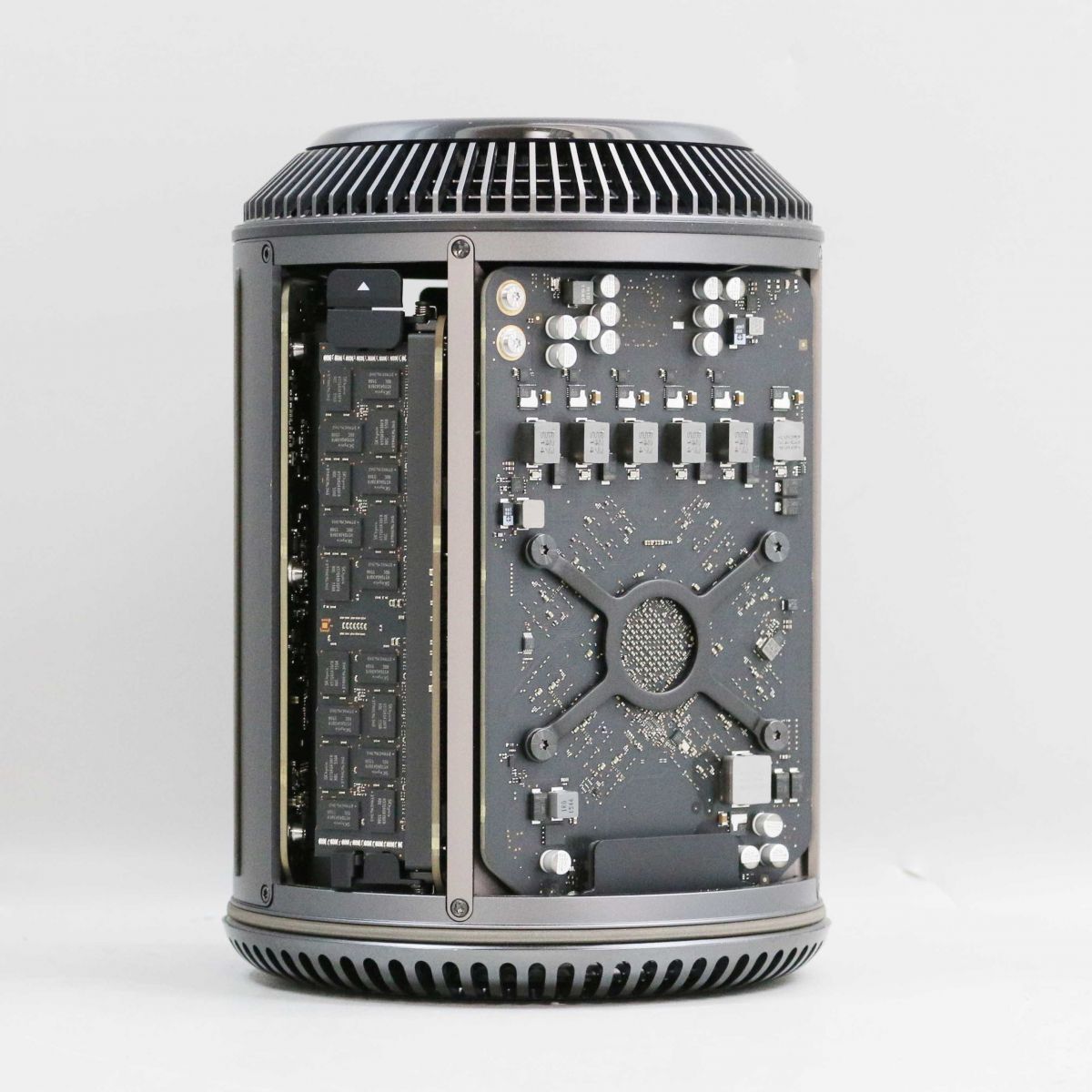 1円スタート FirePro D700×2基 搭載 Apple Mac Pro Late 2013 (Xeon E5-2697 v2/メモリ64B/SSD500GB/macOS12)の画像3