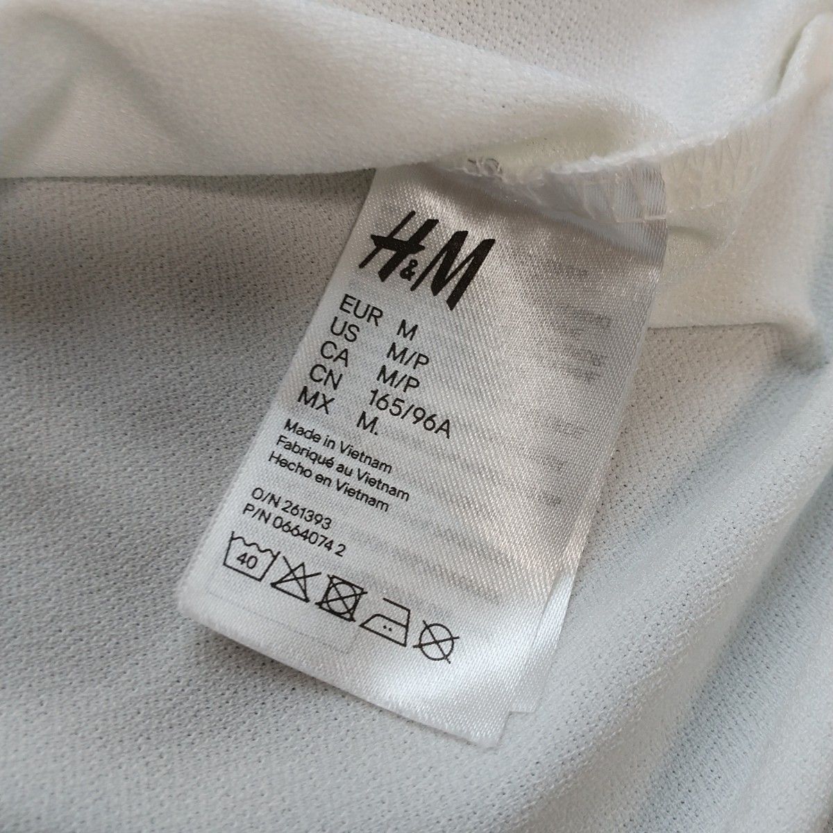 【同梱200円引き】 H&M カットソー ソフトパフスリーブ ホワイト シンプル 五分袖 白 インナー 落ち感 涼感 Tシャツ