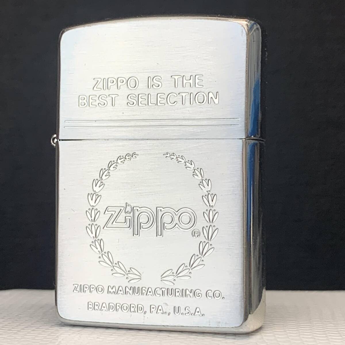 1000円スタート ZIPPO 未使用 エンブレム 化粧箱有り オイルライター ジッポー 1995年製 Z0055の画像2