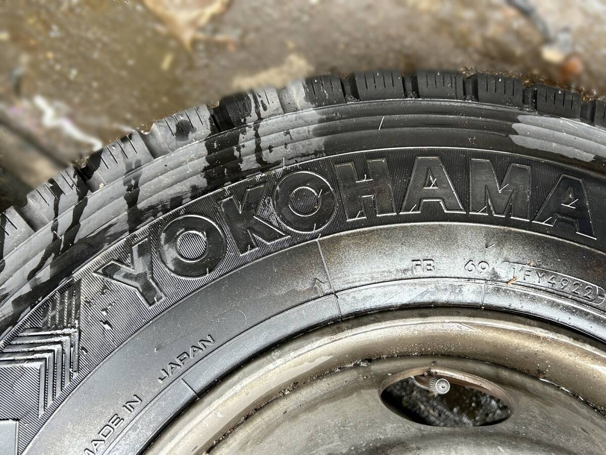 225/80R17.5　YOKOHAMA、中古美品、中型車用タイヤ、2本セット、'22年、中古トラックタイヤ_画像5