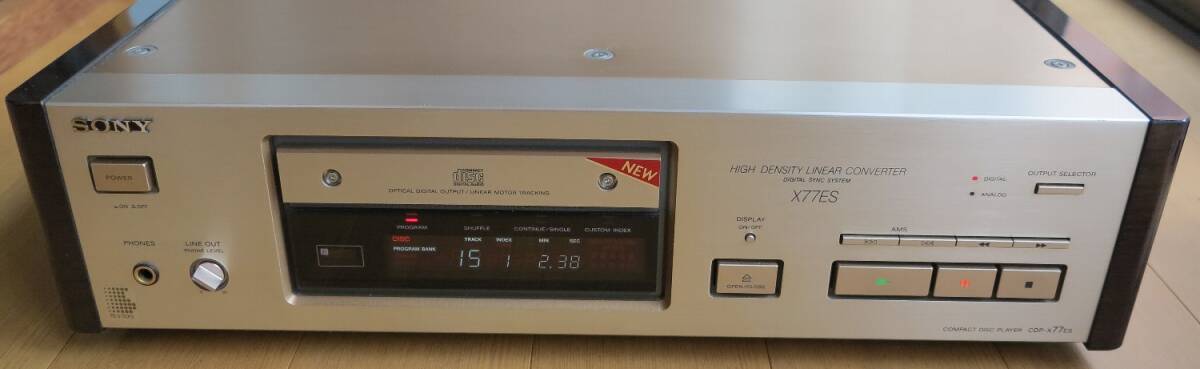 ＳＯＮＹ　ソニー　CDプレーヤー　ＣＤＰ－Ｘ７７ＥＳ_画像1