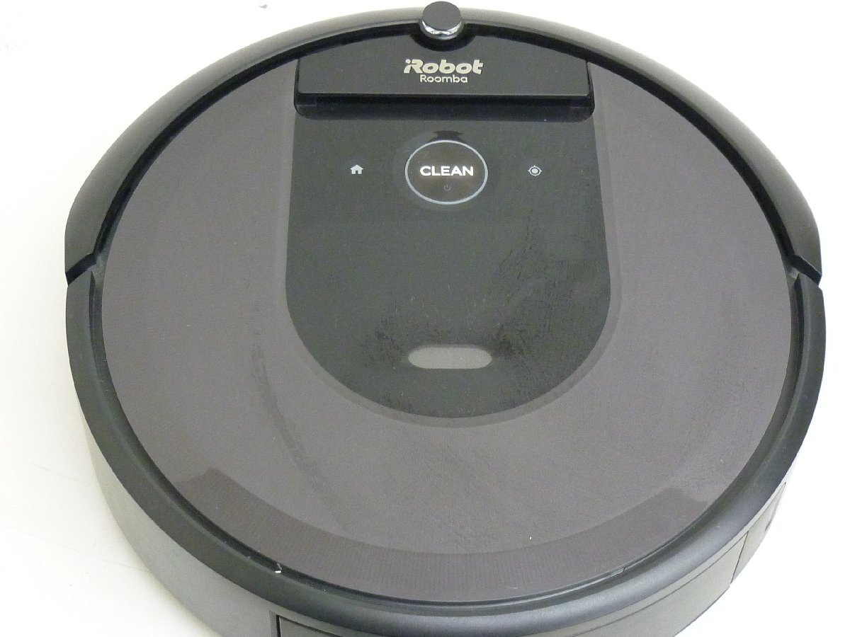 桐生店【中古品】k4-12 iRobotアイロボット Roomba ルンバ i7 クリーンベース付 ロボット掃除機 自動ゴミ収集機能 付属品箱付きの画像1