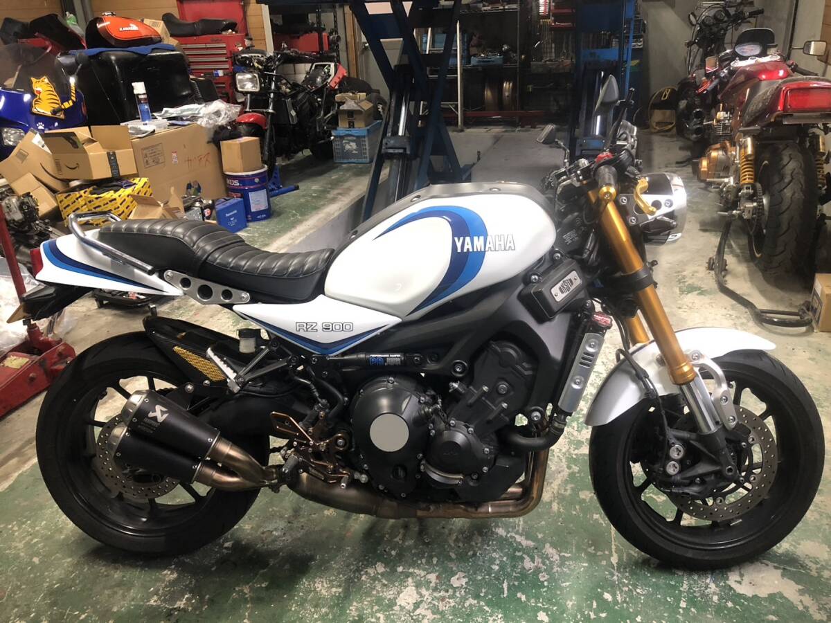 YAMAHA／XSR900(RZ350仕様)ワイズギア・オーセンティック外装/ファニーズ・テールカウル/パフォーマンスダンパー/アバルトチタンマフラーの画像1