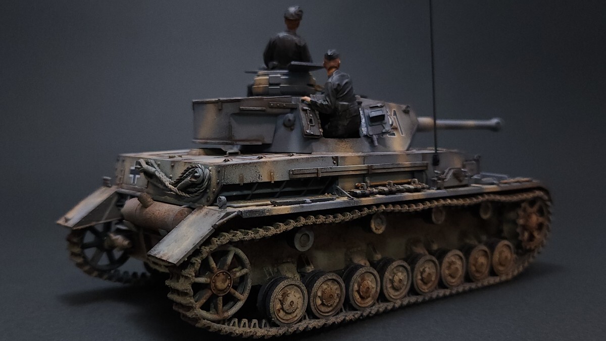 1/35 ドイツ IV号戦車G型 初期生産車 完成品の画像6