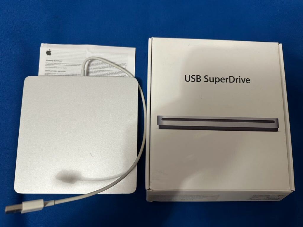 Apple USB SuperDrive ポータブルDVDドライブ MD564ZM/A A1379 バスパワー スーパーマルチ Mac アップル 通電確認済みの画像1