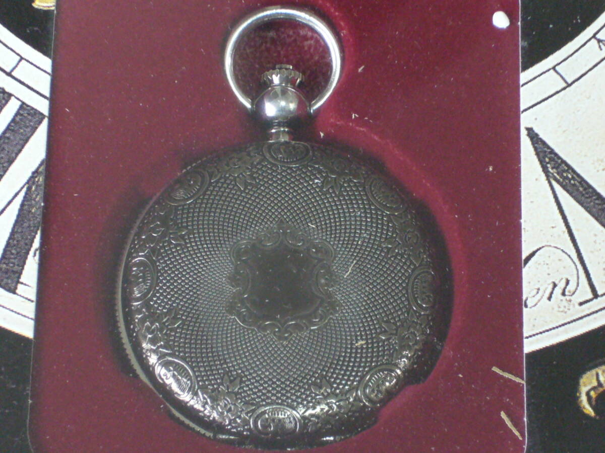 【懐中時計】グレー美しい模様　白文字盤　電池交換無料　 古の時計３３号　 爛漫1867年型_画像1