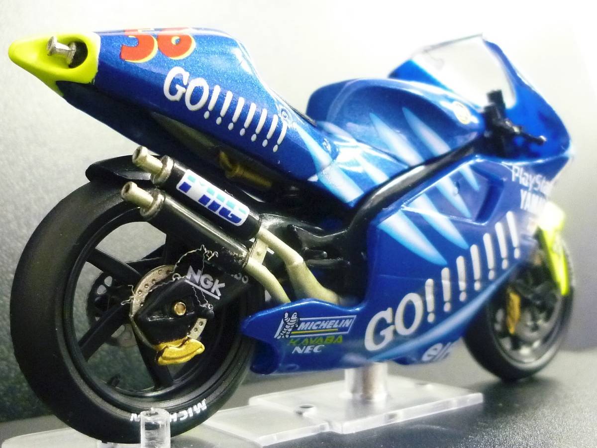  1/24 ヤマハ YZR500 YAMAHA YZR 500 中野真矢＃56 2001 ixo ☆おまけ付：ライダー＆マシ－ン解説冊子付き外箱入り_画像5