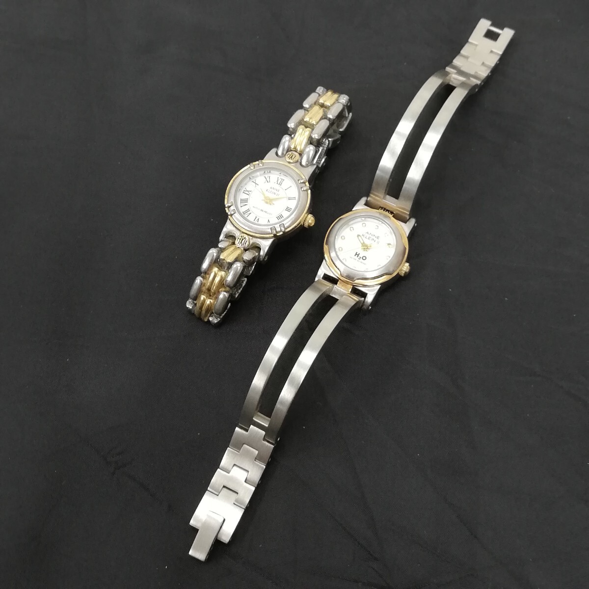 151 ANNE KLEIN Ⅱアンクライン 腕時計 2点セット まとめて H2O クォーツ ローマン コンビ 総重量約79g レディース 白文字盤 動作未確認の画像2