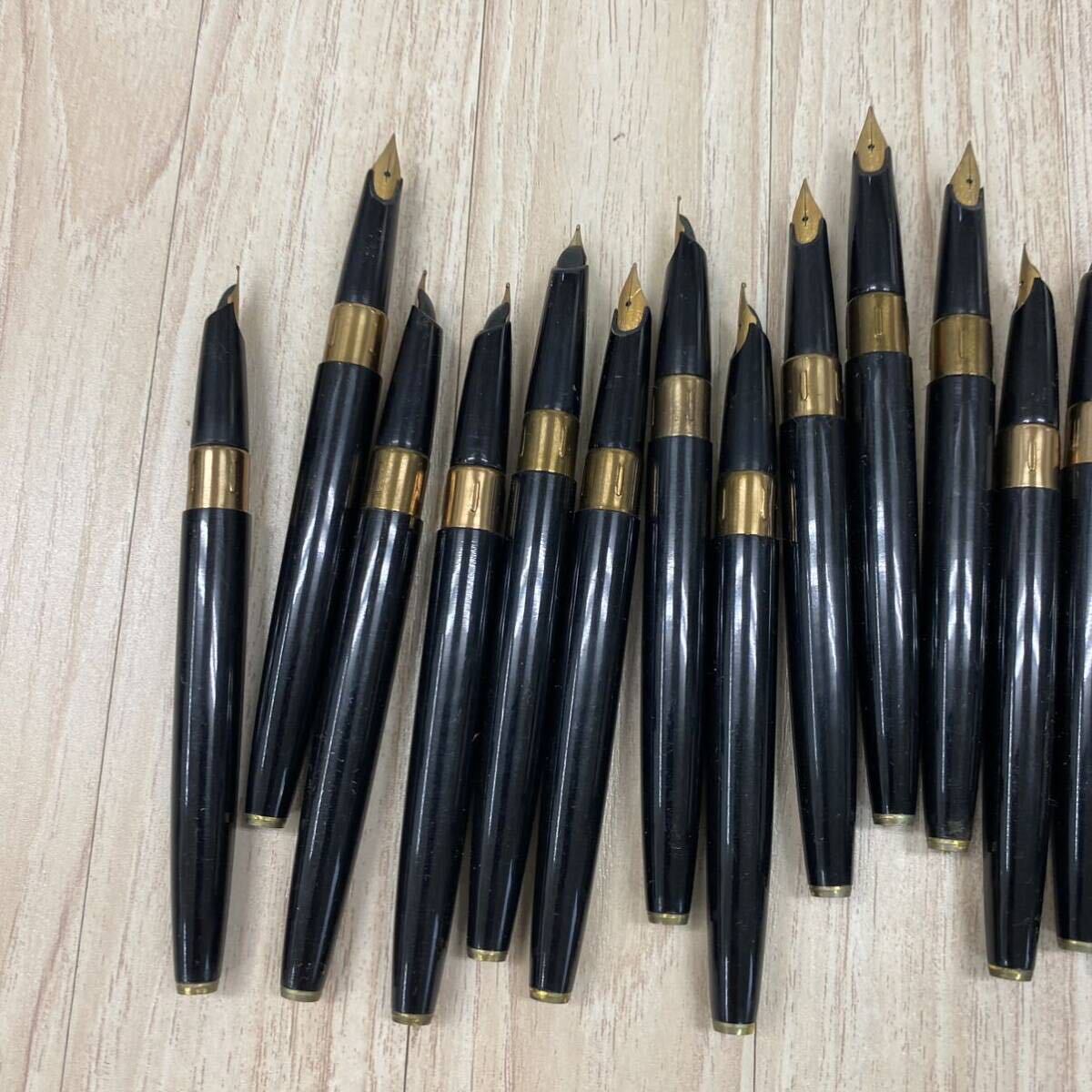 669 キャップ欠品 サヤ欠品 万年筆 60本セット 黒 軸 筆記具 筆記用具 レトロ ヴィンテージ まとめ売り 重量約540gの画像5