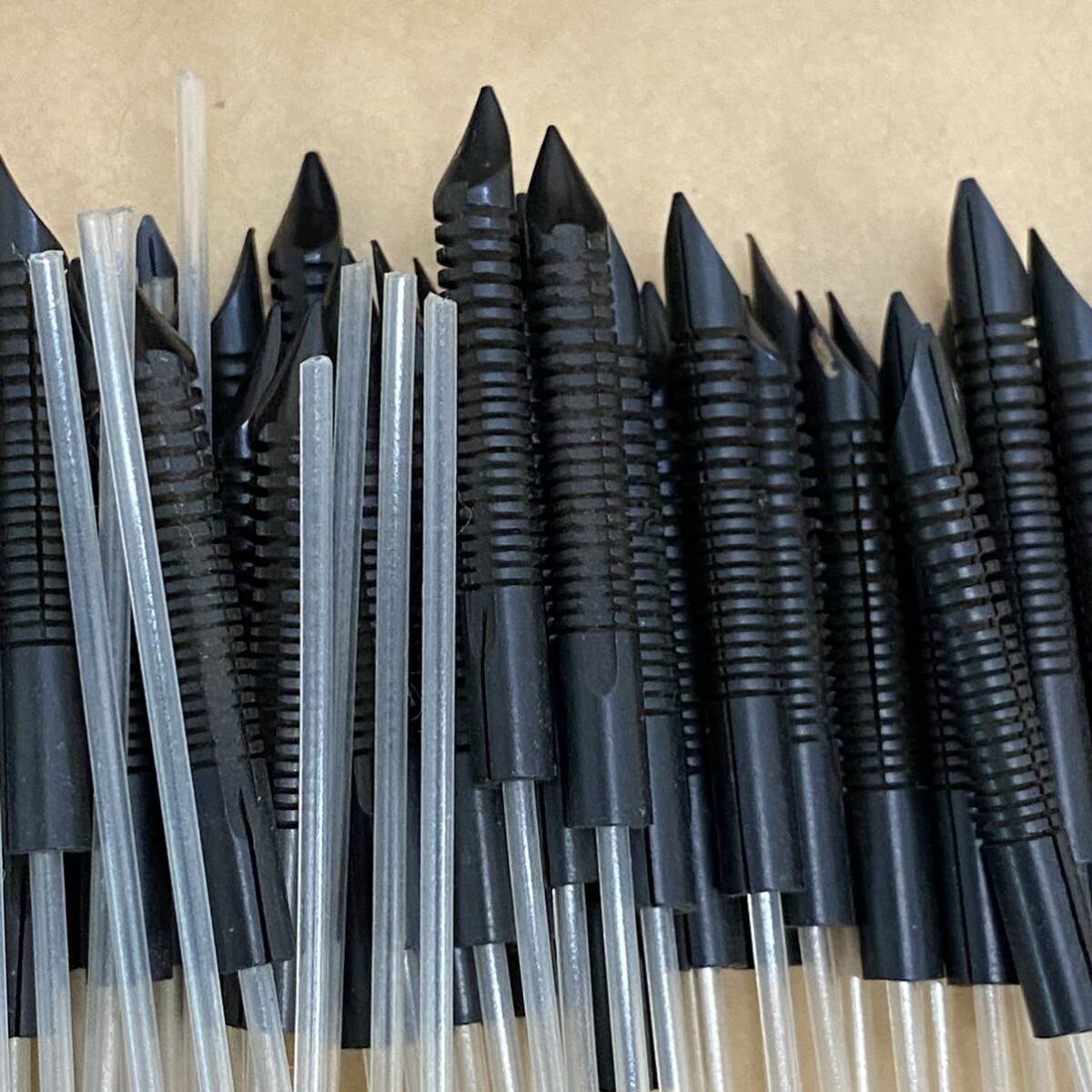 825 万年筆 ペン芯 まとめて 大量セット ペン先 パーツ 部品 万年筆パーツ 万年筆部品 まとめ売り 総重量約290g_画像5