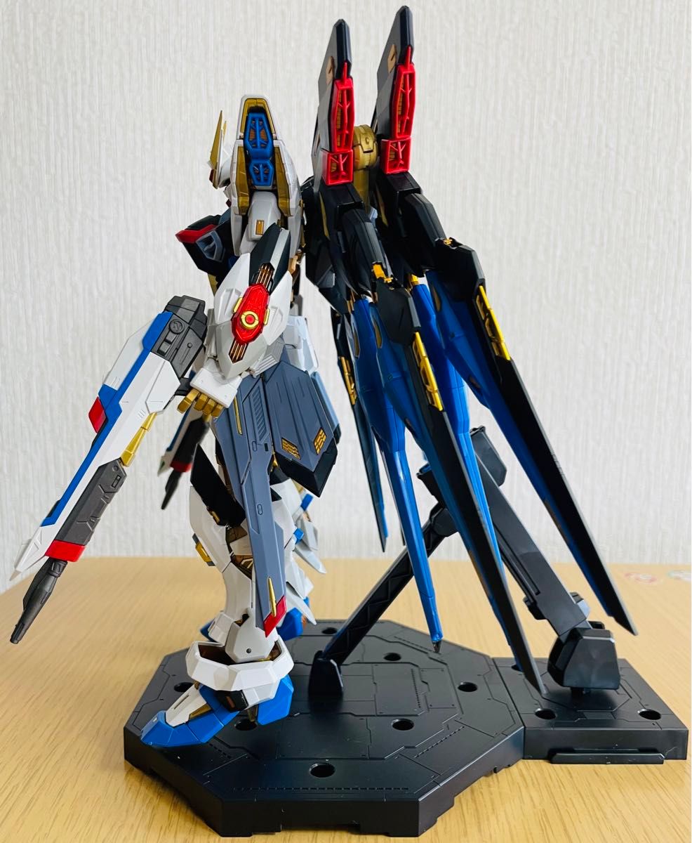MGEX 1/100 ストライクフリーダムガンダム 組み立て済み完成品 MGEX 1/100 ストライクフリーダムガンダム 組み立て済み完成品