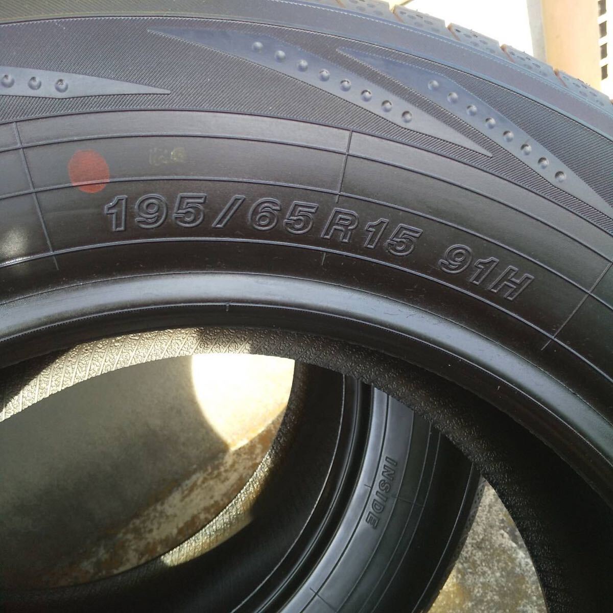 ヨコハマ ブルーアースVR02 195/65R15 91H【未使用】【国産品】の画像4