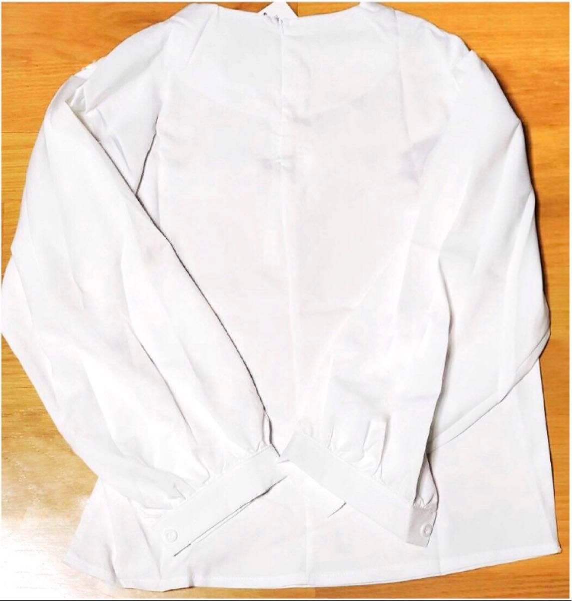 ブラウス 袖 ボリューム タイプ 白 シャツ トップス レディース　L size（M sizeもあります）