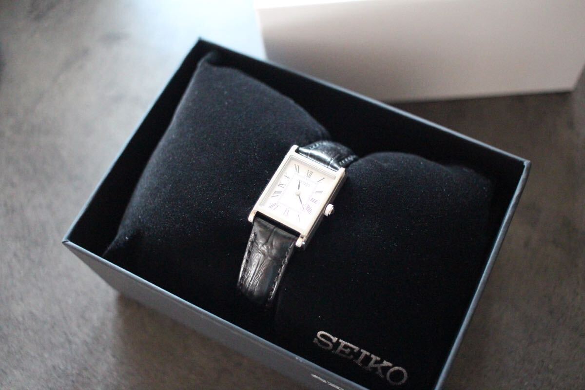 【日本未発売】 SEIKO SWR053 新品未使用 セイコー タンク カルティエ スクエア 腕時計 レディース メンズ ユニセックス Cartier Casioの画像7
