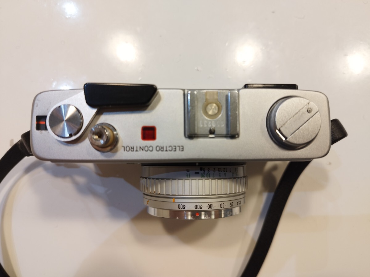 minolta ミノルタ Hi-MATIC E ROKKOR-QF 1:1.7 f=40mm レンジファインダー フィルムカメラの画像3
