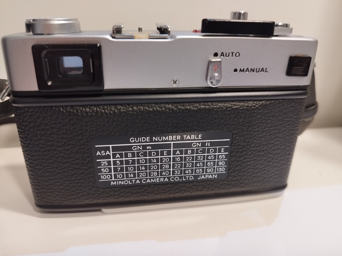 minolta ミノルタ Hi-MATIC E ROKKOR-QF 1:1.7 f=40mm レンジファインダー フィルムカメラの画像2