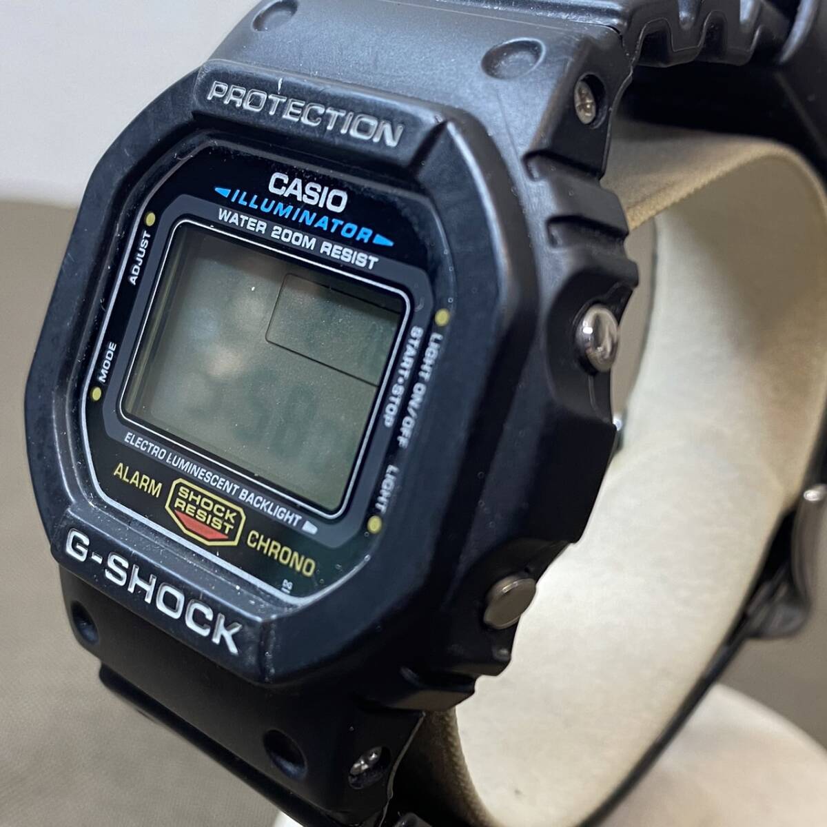 ●【MH-6879】中古現状品 CASIO G-SHOCK DW-5600E 腕時計 クオーツ デジタル 稼働品 カシオ ジーショック 【レターパックプラス発送可】の画像4