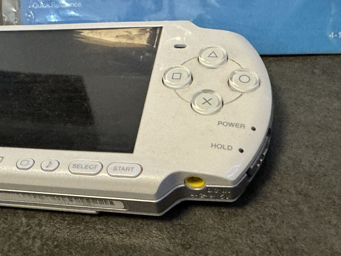 ☆SONY ソニー☆PSP / PlayStation Portable プレイステーションポータブル ☆パールホワイト☆ジャンク☆PSP3000☆_画像3