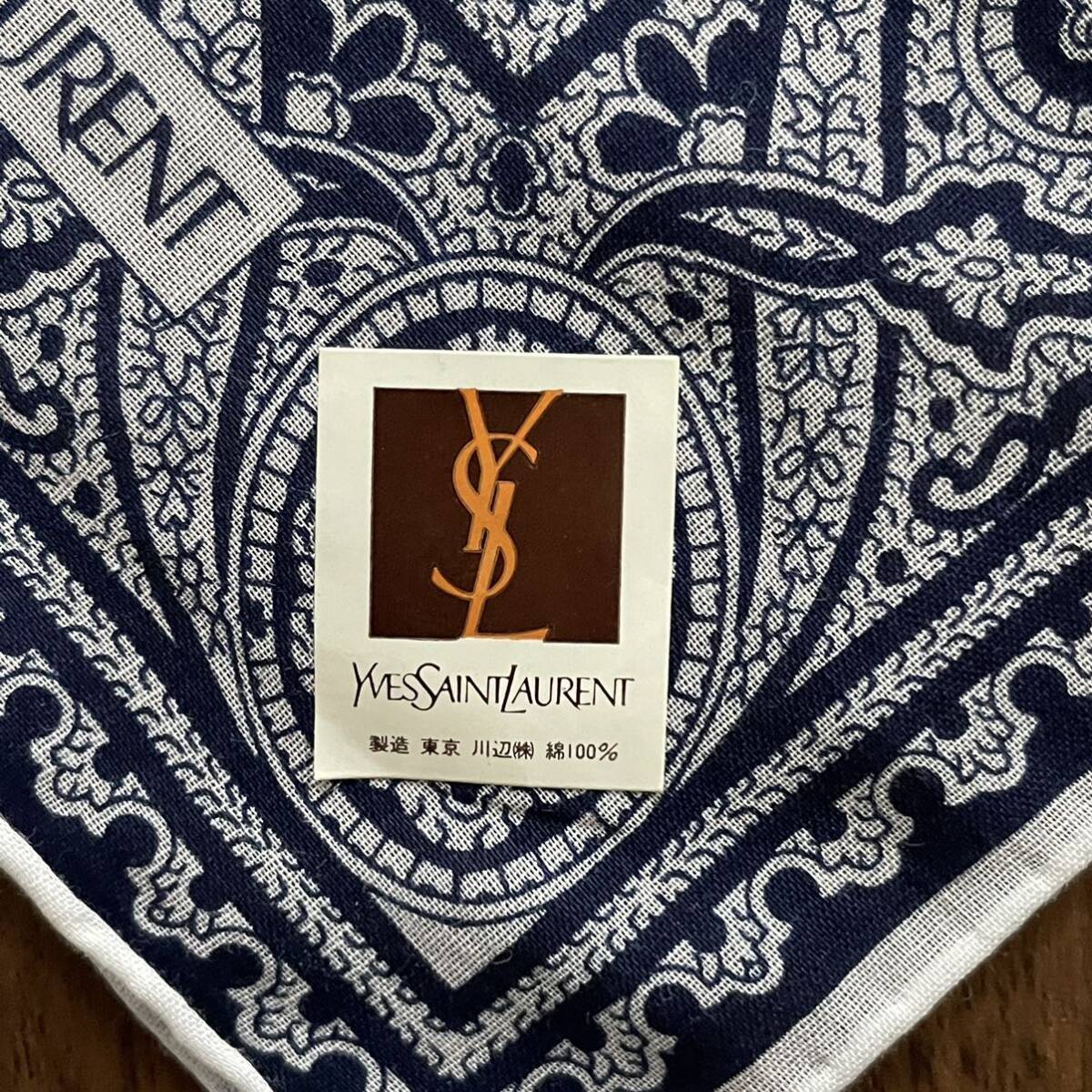 ☆未使用品☆ハンカチ☆YVES SAINT LAURENT イヴ ・サンローラン☆綿100%☆レディース☆約42㎝×42㎝の画像4