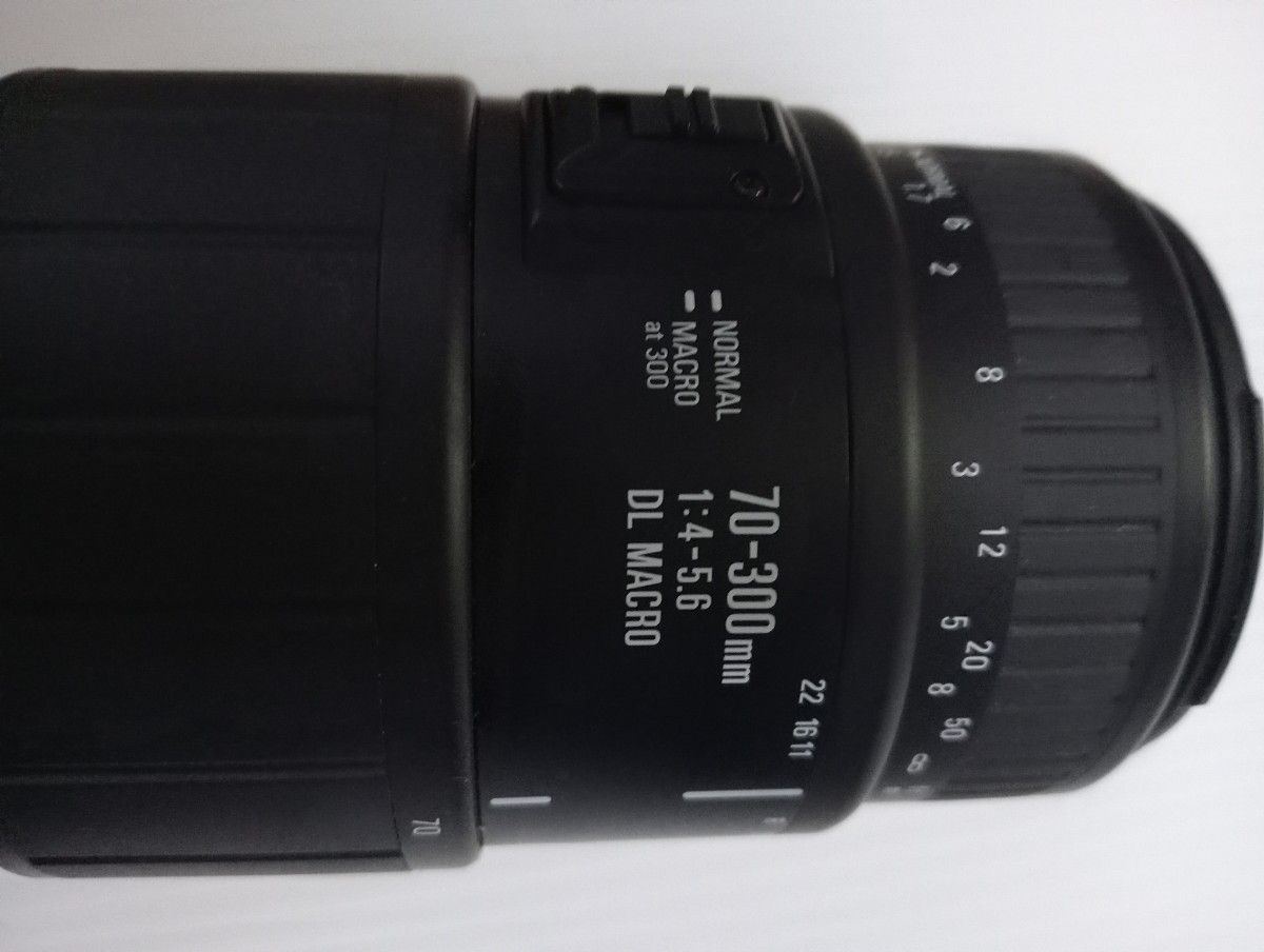 SIGMA 望遠ズームレンズ 70-300mm F4-5.6 DG MACRO ソニーA(α)マウント