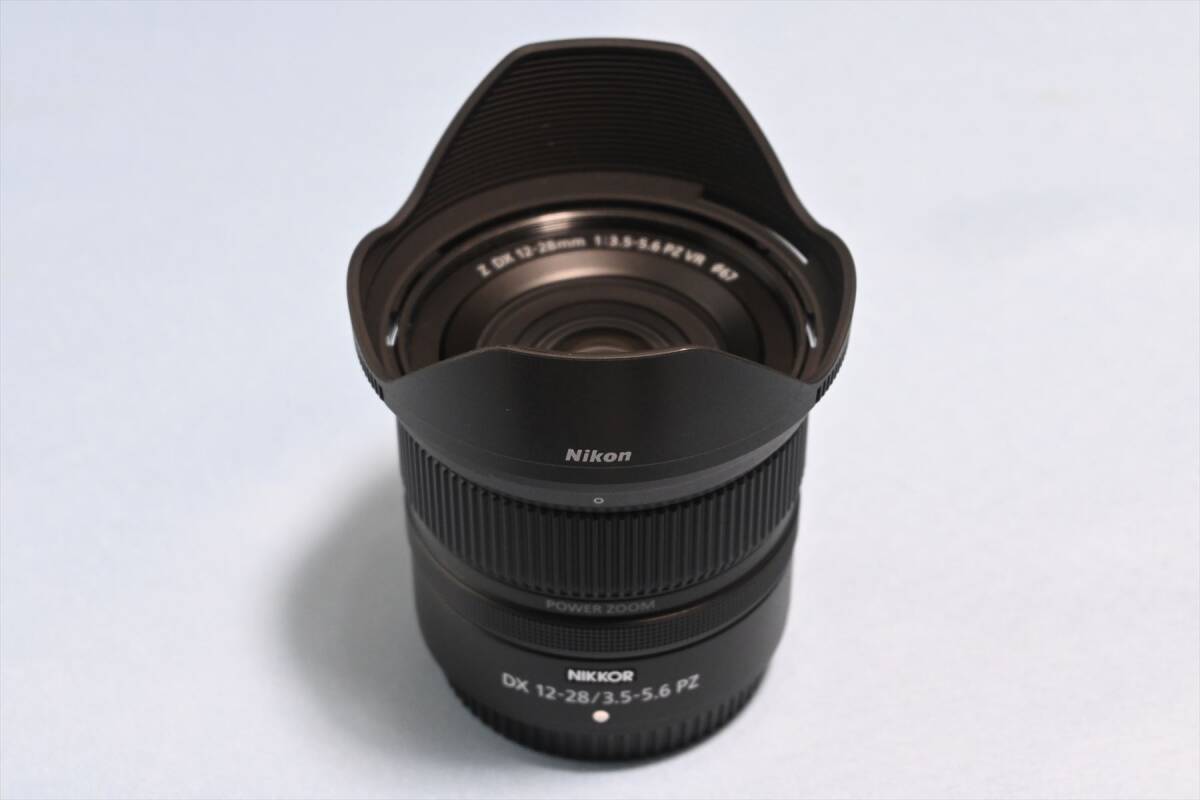 ★新品同様 Nikon ニコン NIKKOR Z DX 12-28mm f/3.5-5.6 PZ VR 純正フード付 保証付き 送料無料の画像4