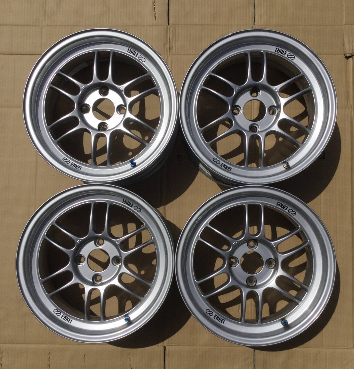 Yahoo!オークション - ENKEI エンケイ RPF1 2022年製造 7J+35-15 Yahoo!オークション - ENKEI エンケイ RPF1 2022年製造 7J+35-15