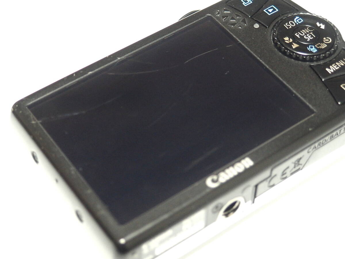 Canon キヤノン IXY DIGITAL 920 IS （シルバー）純正バッテリー・充電器付属　動作確認済_液晶面に線キズあり