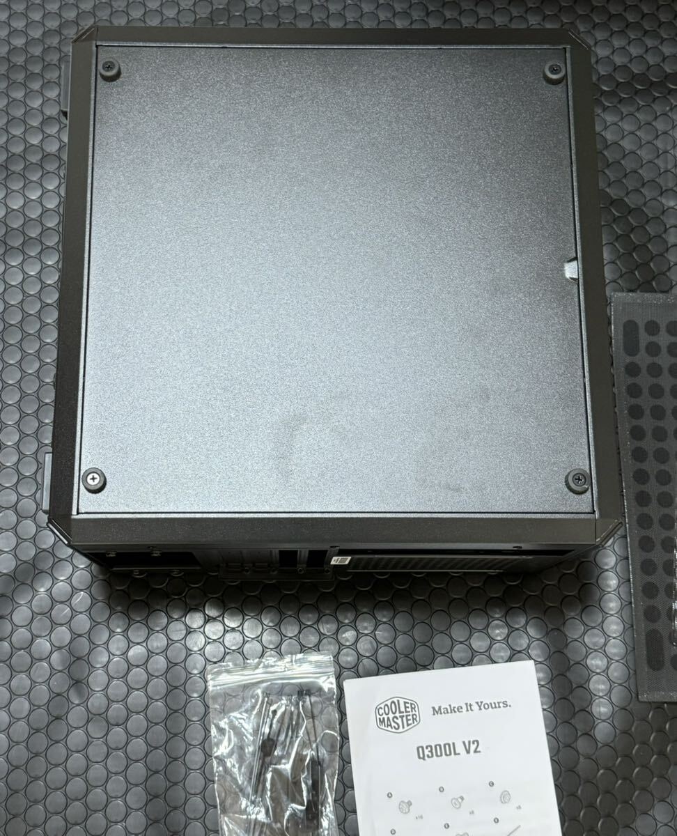 Cooler Master Q300L V2 小型・省スペース ミニタワー Micro-ATX PCケース Q300LV2-KGNN-S00_画像7