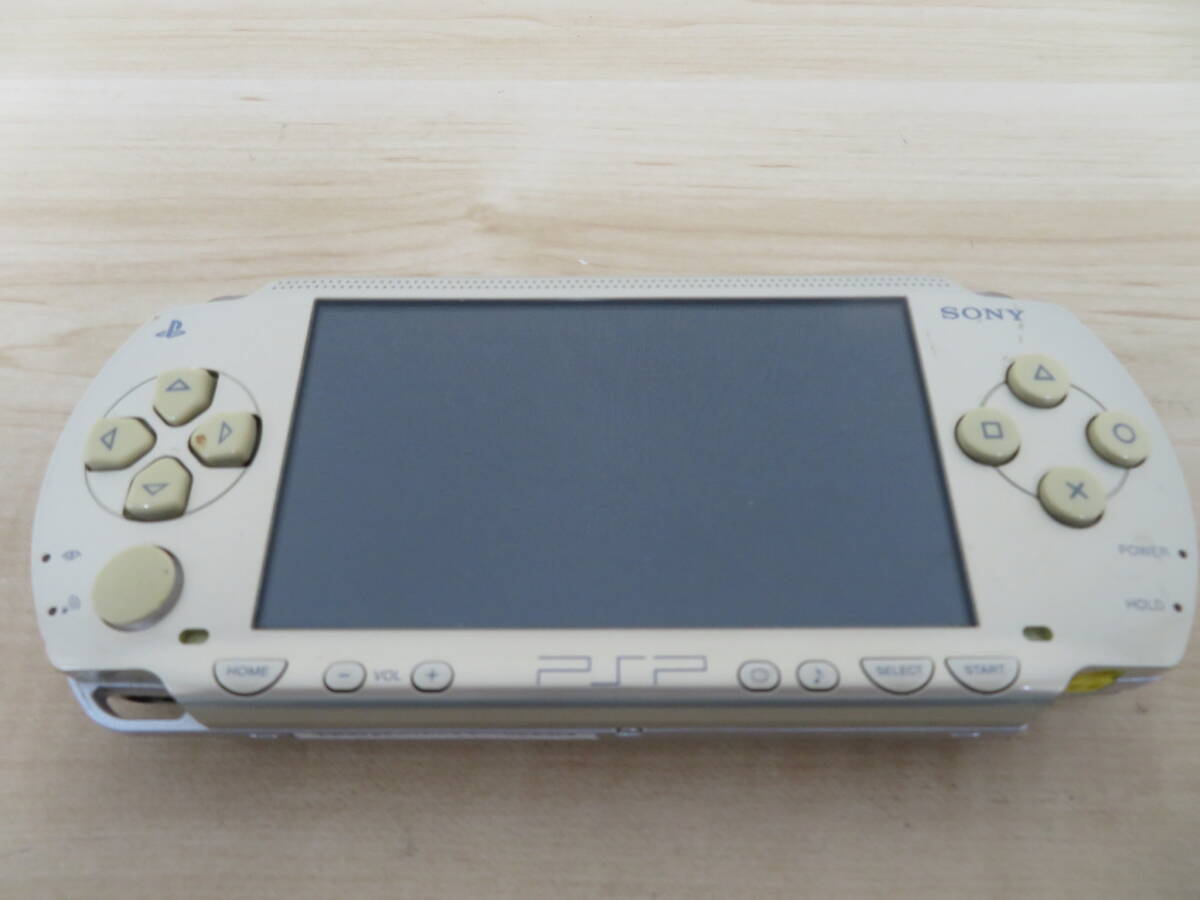 SONY ソニー PSP プレイステーションポータブル PSP1000 ゴールド ソフト付き 動作未確認 ジャンク 激安1円スタートの画像1