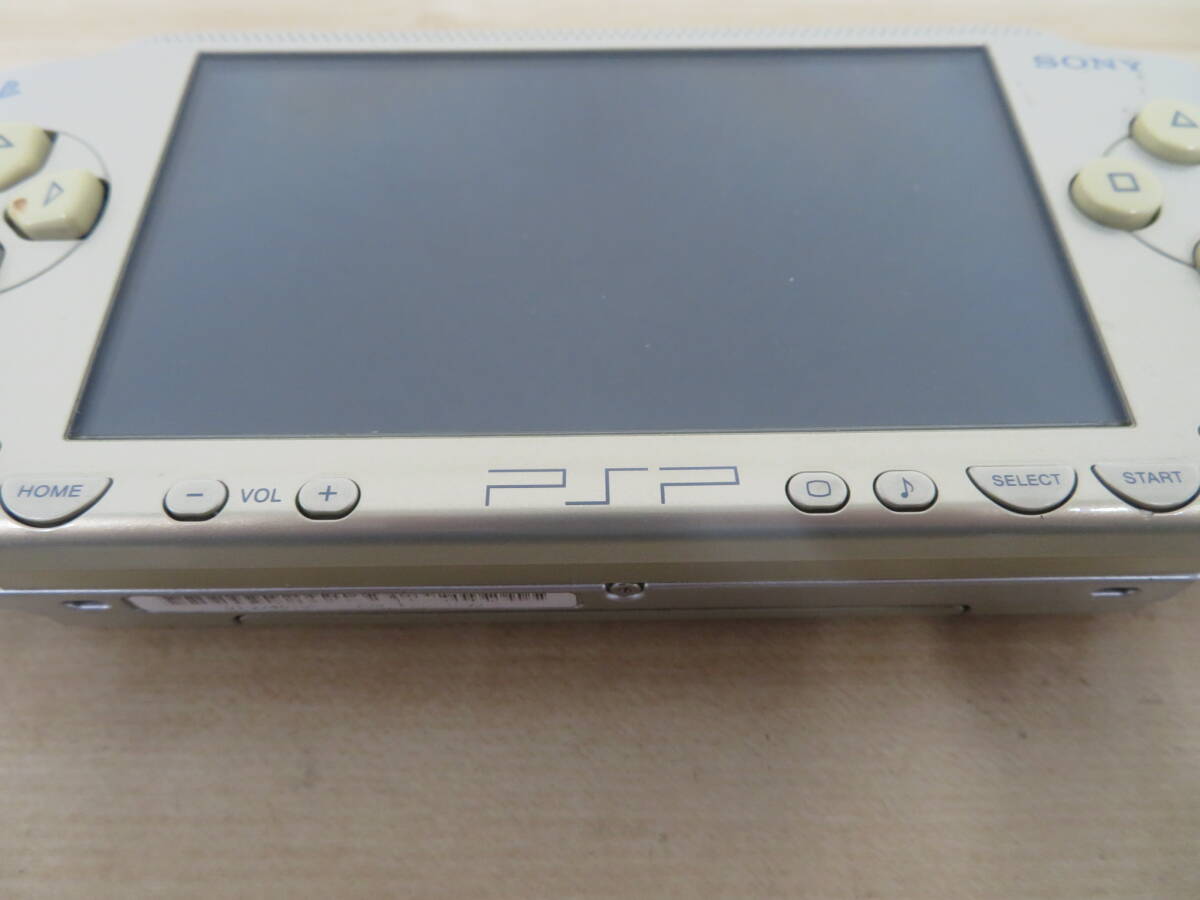SONY ソニー PSP プレイステーションポータブル PSP1000 ゴールド ソフト付き 動作未確認 ジャンク 激安1円スタートの画像3