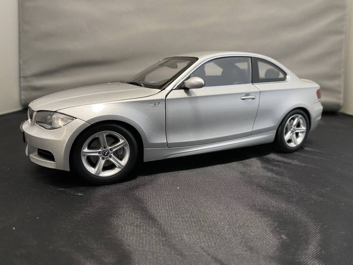 Yahoo!オークション - BMW 135i クーペ (E82)(シルバー)(1 Yahoo!オークション - BMW 135i クーペ (E82)(シルバー)(1