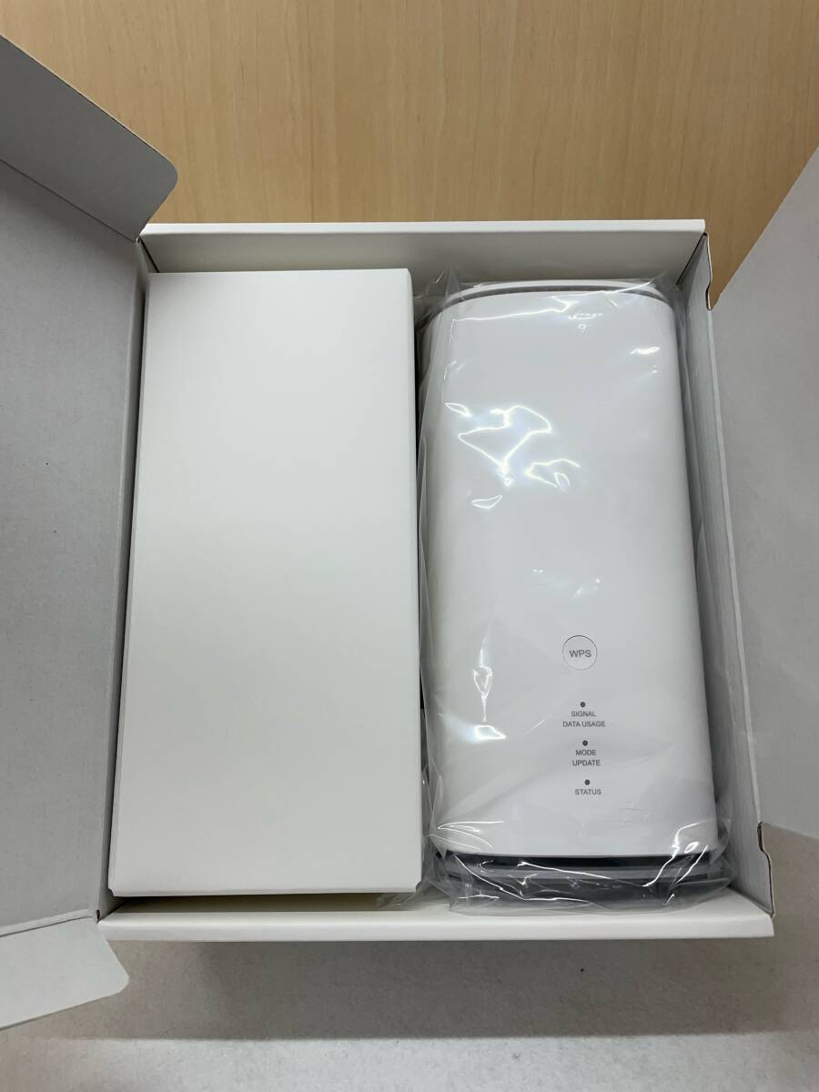 #2019 未使用 Speed Wi-Fi HOME 5G L13 ZTE Corporation ホワイト ホームルーターの画像5