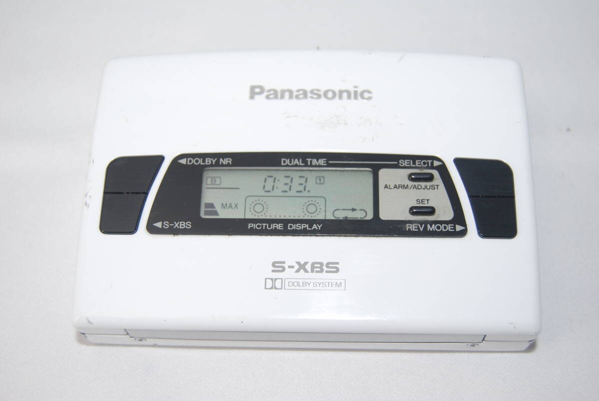 ★ジャンク品★状態未確認★液晶画面は通電OK★ Panasonic パナソニック カセットプレーヤー RQ-S4 ホワイト #SA-425