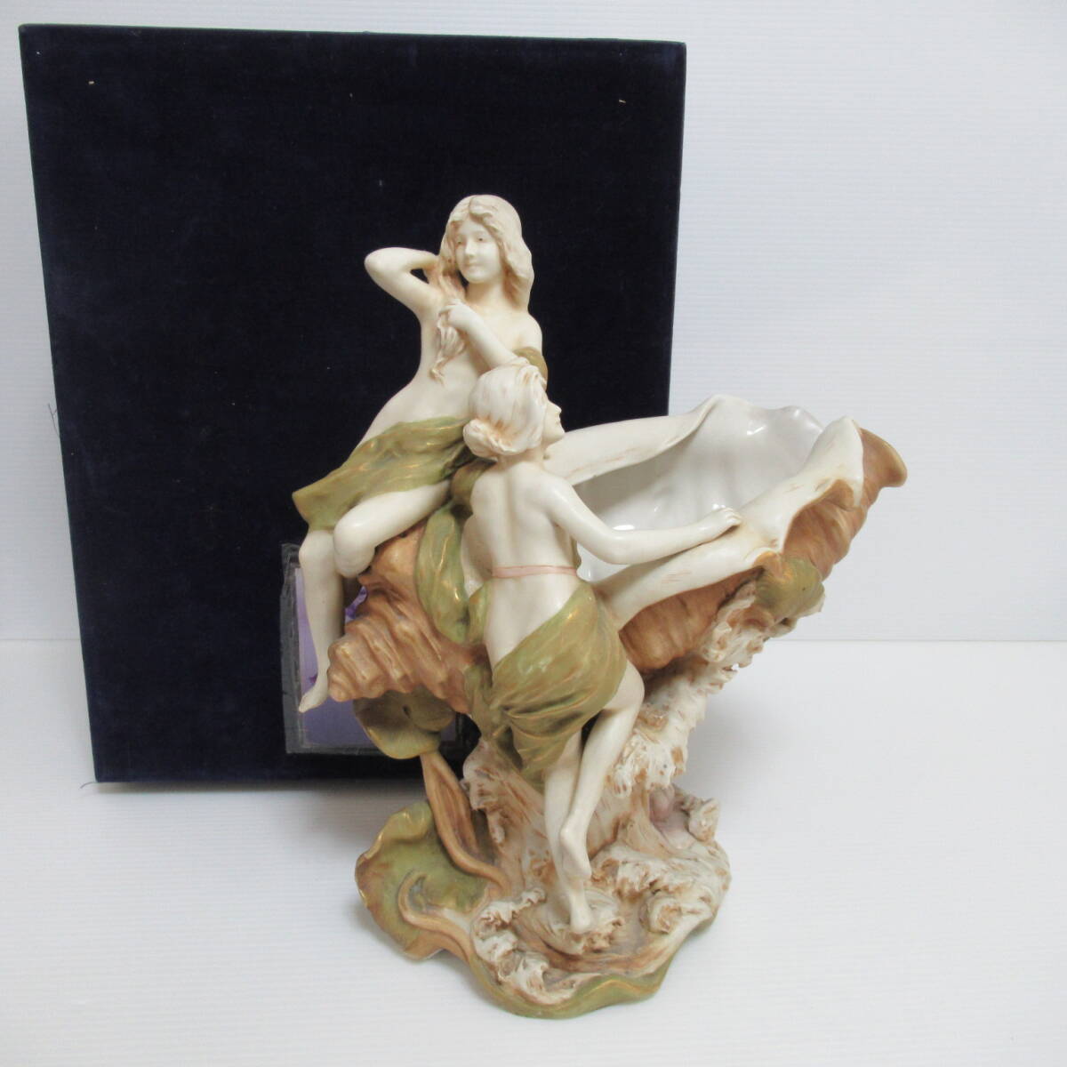 春の女神像 Royal dux フィギュリン 西洋陶器 インテリア置物 アンティーク 陶器 ケース付き 140サイズ発送 w-2597187-39-mrrzの画像1