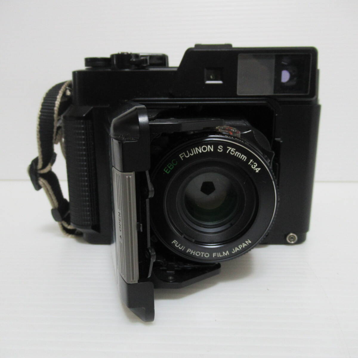 カメラ FUJICA GS645 professinonal EBC FUJINON S 75mm 1:3.4 動作未確認 光学機器 60サイズ発送 ｐ-2638506-287-mrrzの画像2