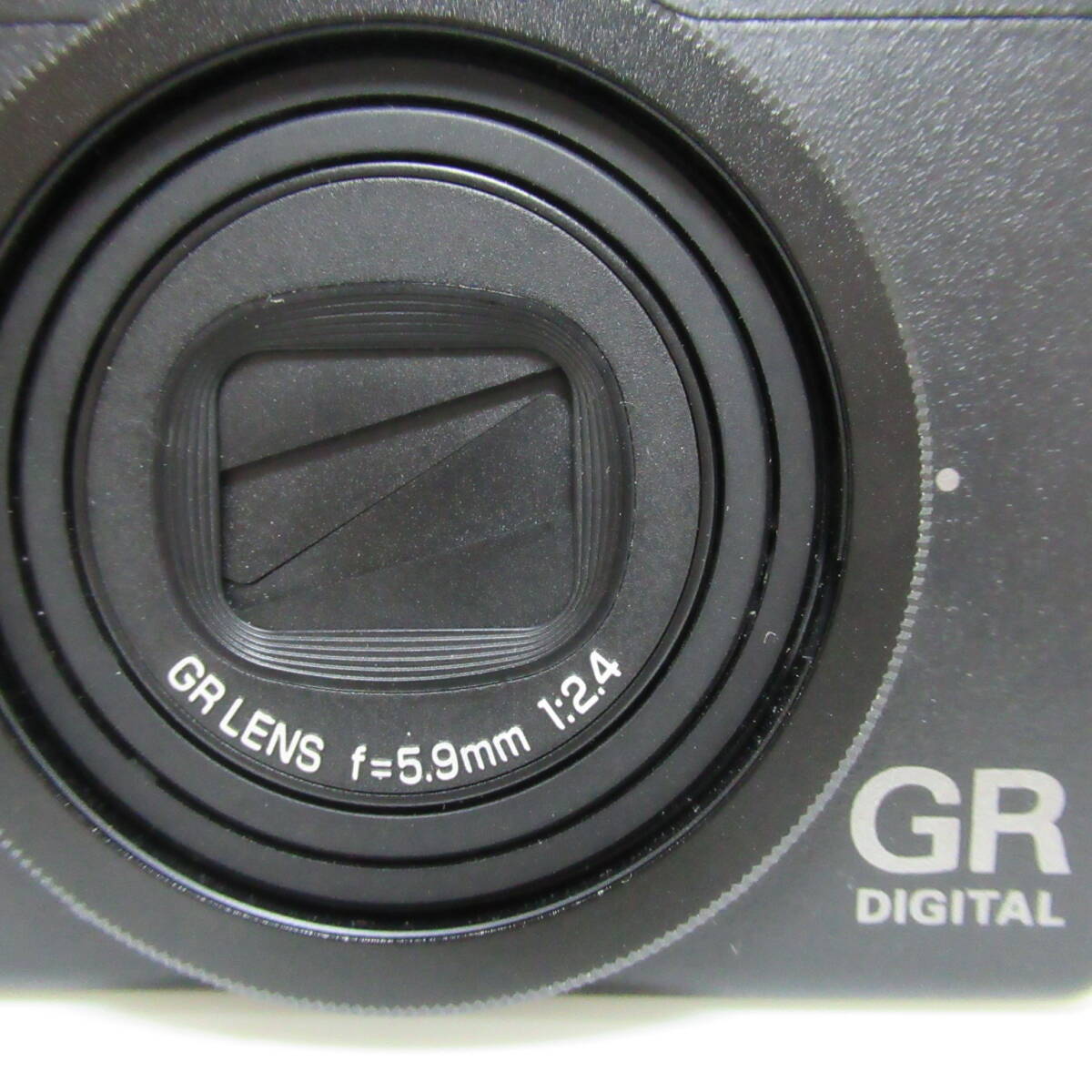 デジタルカメラ リコー RICOH GR RENS f=5.9mm 1:2.4 バッテリー 通電確認済 光学機器 60サイズ発送 p-2625827-208-mrrzの画像3