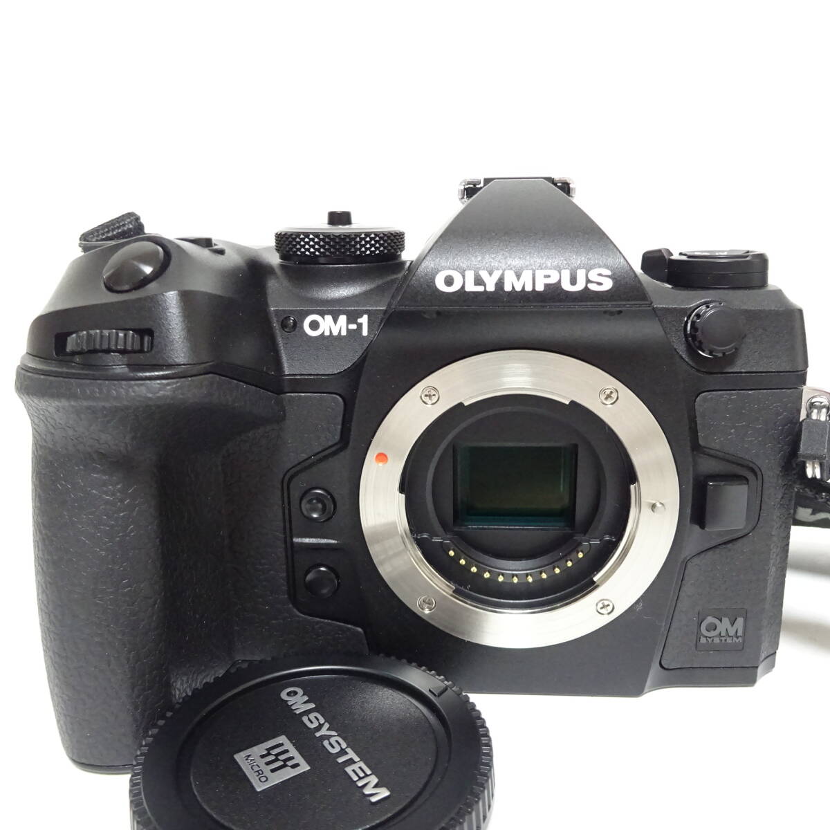 OLYMPUS OM-1 デジタル一眼カメラ アクセサリーおまとめセット 箱付き 通電確認済 80サイズ発送 K-2654902-170mrrzの画像2