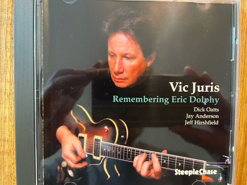 CD VIC JURIS QUARTET / REMEMBERING ERIC DOLPHYの画像1