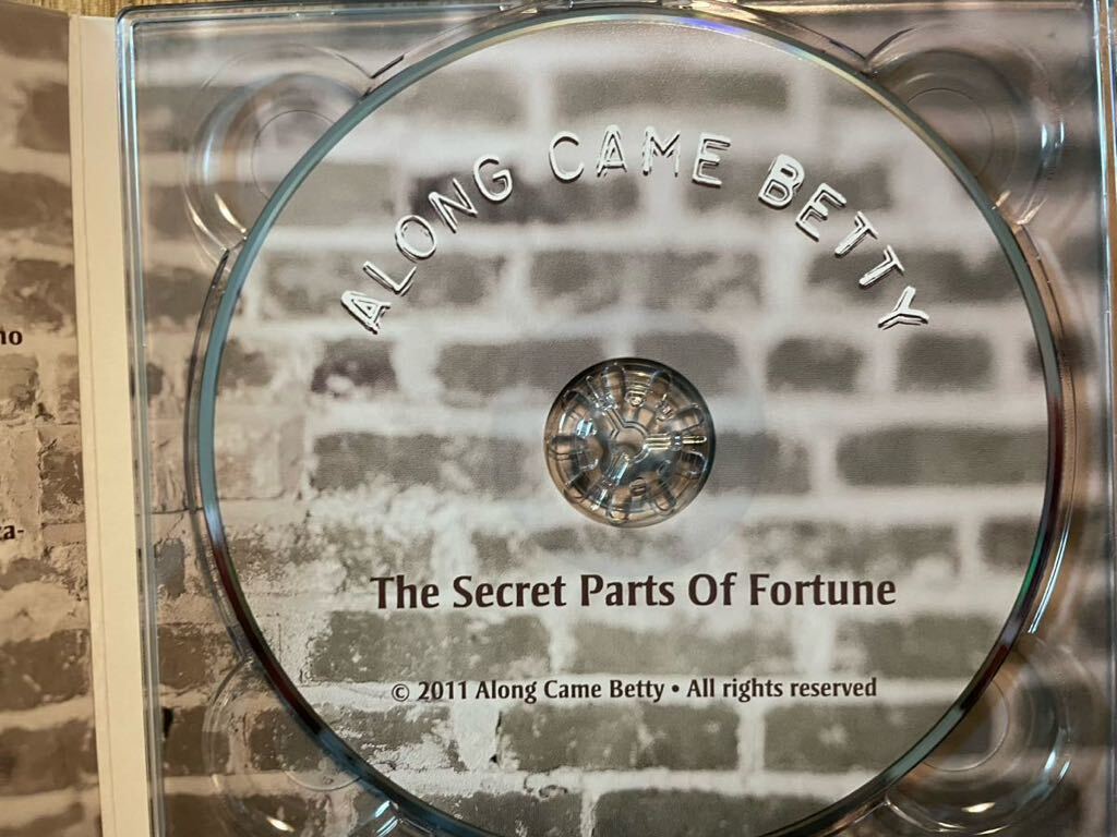CD ALONG CAME BETTY / THE SECRET PARTS OF FORTUNEの画像3