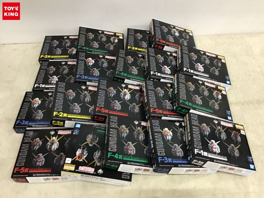 1円〜 同梱不可 ジャンク 1/100等 ZZガンダムヘッド、RX-78-2 ガンダムヘッド他_画像1