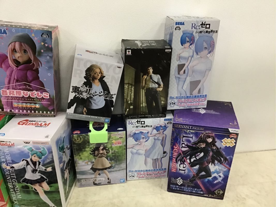 1円〜 同梱不可 ジャンク 一番くじフィギュア等シャーマンキング、ウマ娘、Fate、Re:ゼロから始める異世界生活 他_画像2