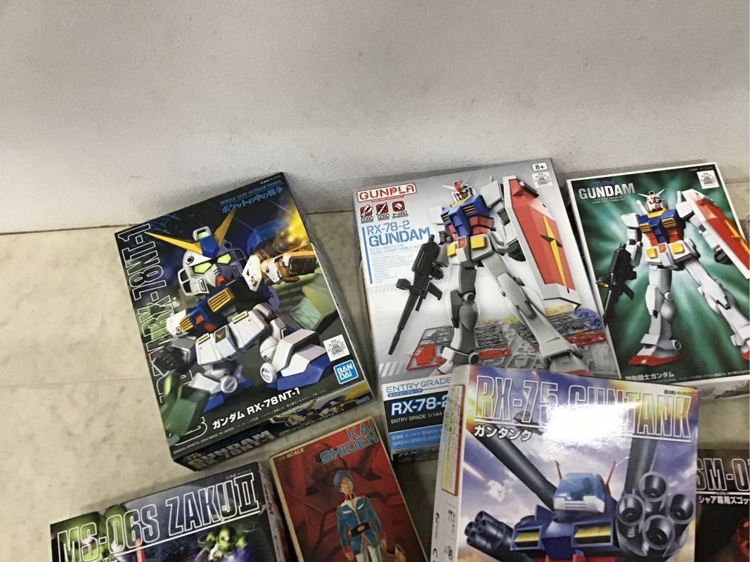 1円〜 同梱不可 ジャンク 1/100等 戦闘メカザブングル クラブタイプ、SDガンダム ガンダムエアリアル 他